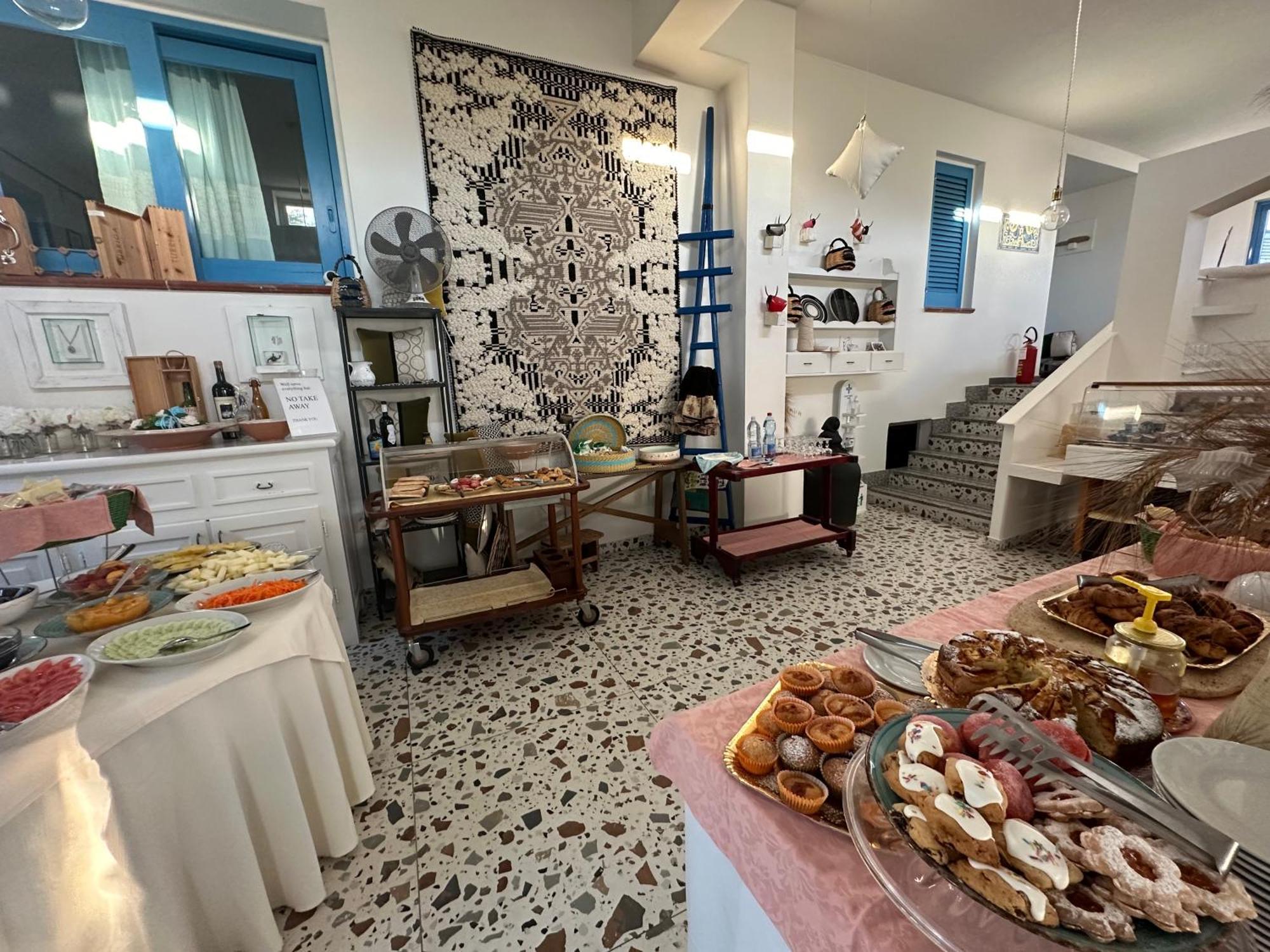 Hotel S'Ortale Con Parcheggio Interno E Ristorante All'Aperto Orosei Luaran gambar