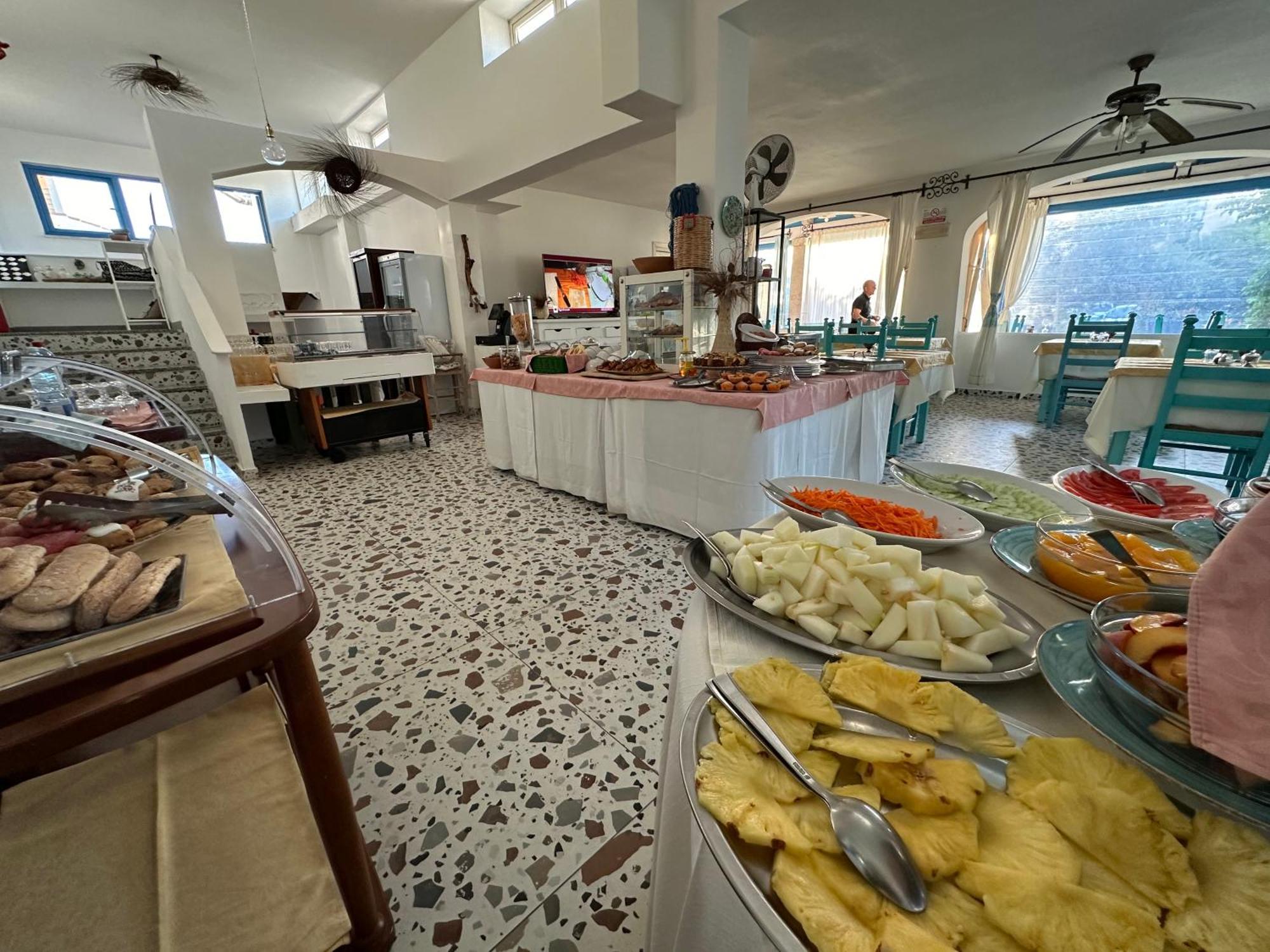 Hotel S'Ortale Con Parcheggio Interno E Ristorante All'Aperto Orosei Luaran gambar