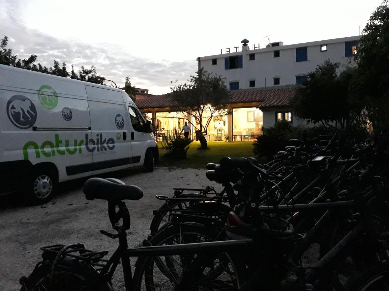 Hotel S'Ortale Con Parcheggio Interno E Ristorante All'Aperto Orosei Luaran gambar